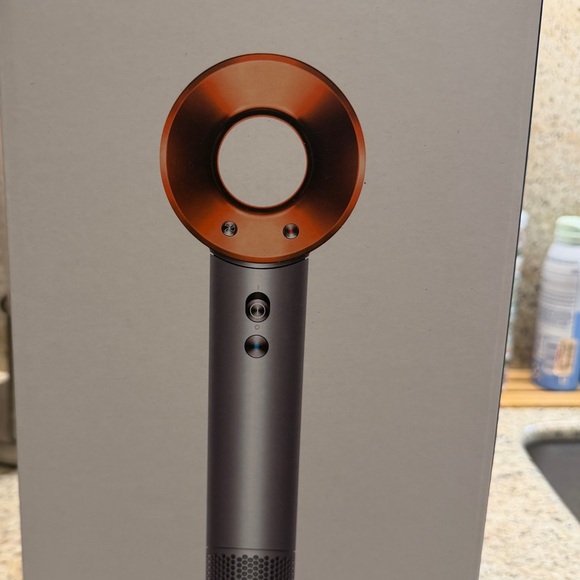 BNIB Dyson Supersonic Hair Dryer in Copper and Gray - Picture 2 of 7